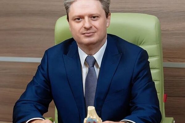ОГУРЦОВ ДЕНИС АЛЕКСАНДРОВИЧ врач травматолог-ортопед высшей категории, кандидат медицинских наук